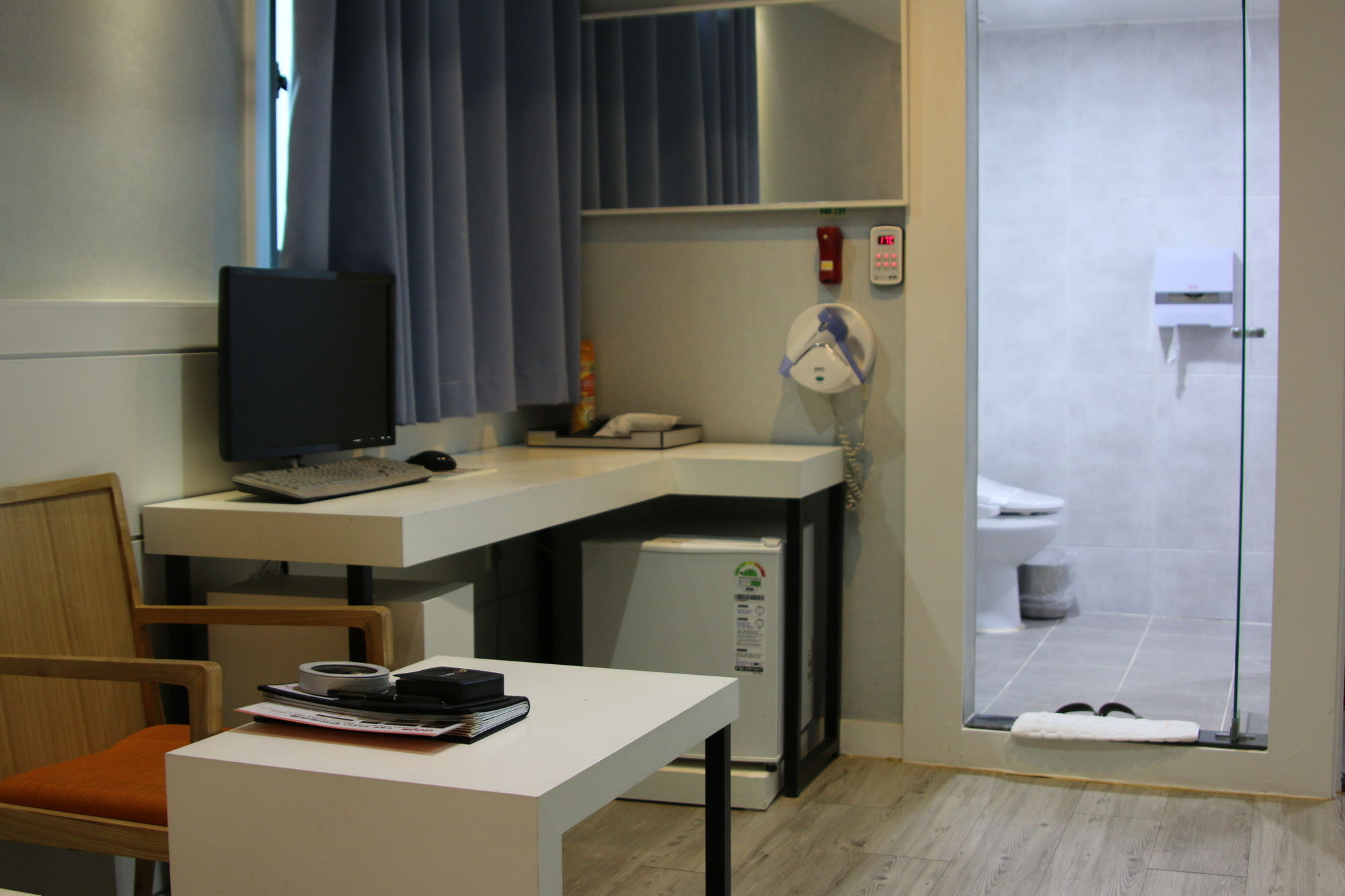 C&B Hotel Ansan Bagian luar foto