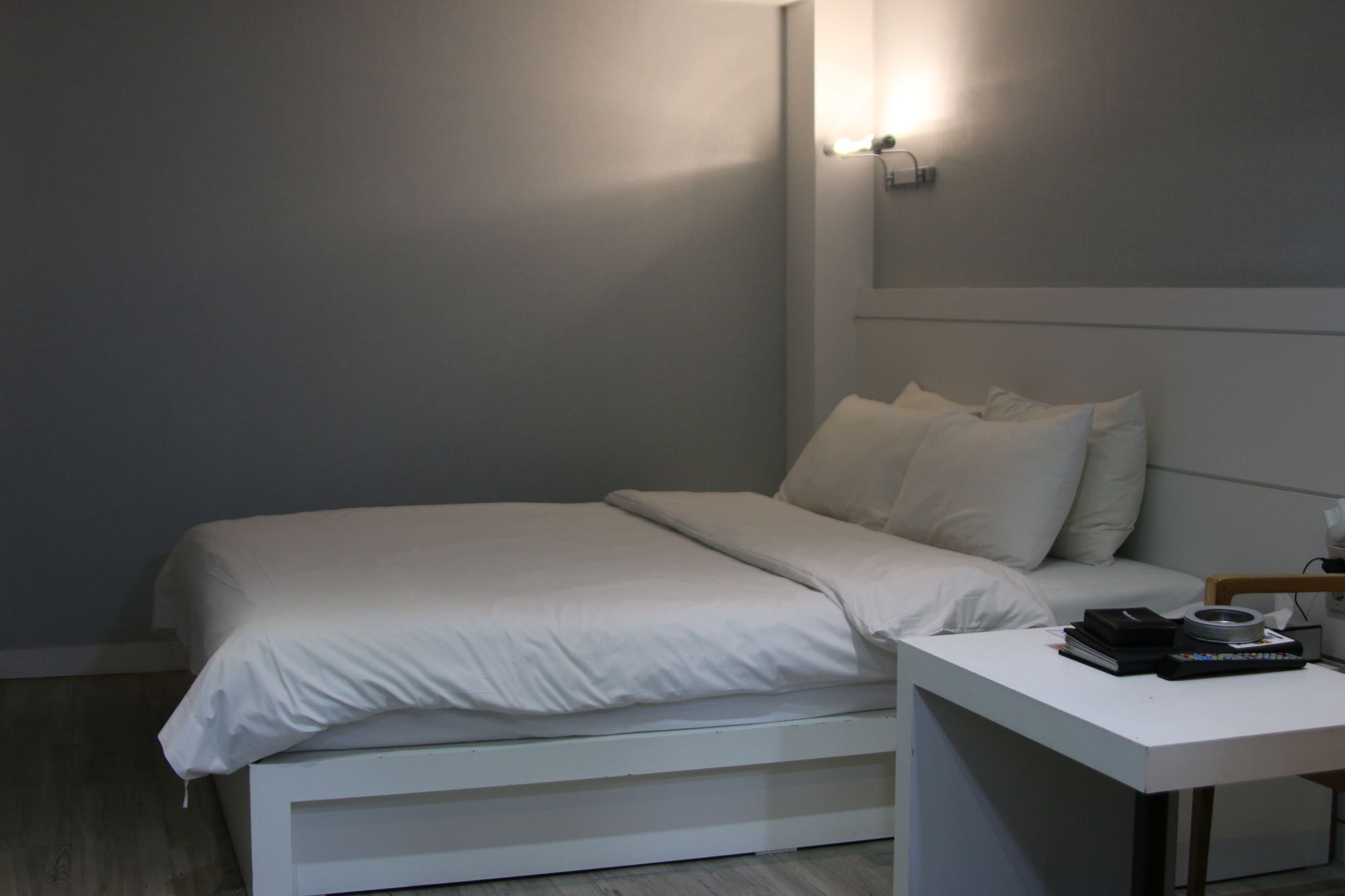 C&B Hotel Ansan Bagian luar foto