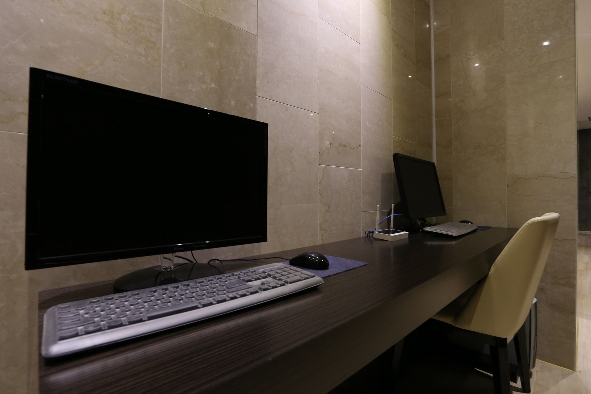 C&B Hotel Ansan Bagian luar foto